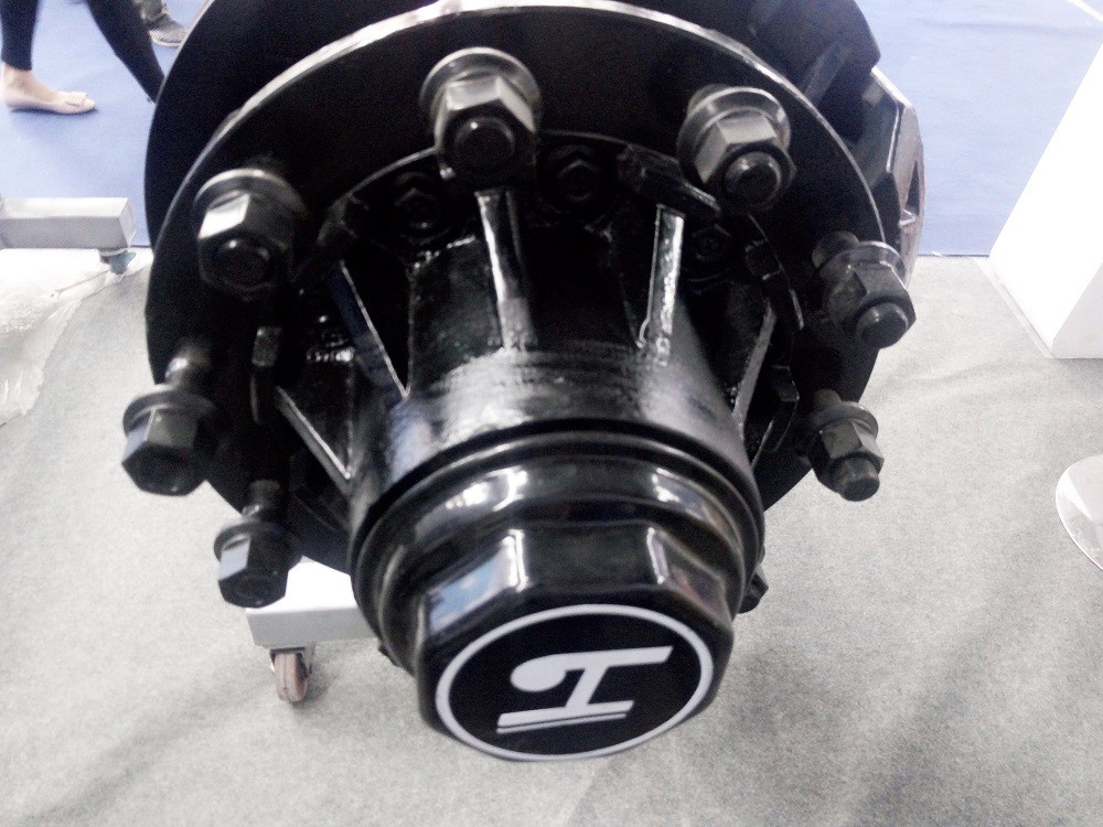 Disc brake axle