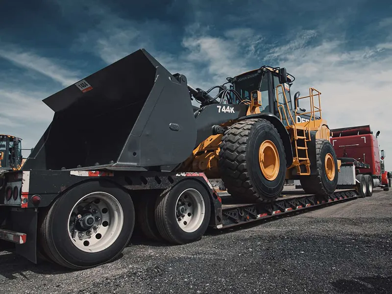 Gooseneck lowboy trailers