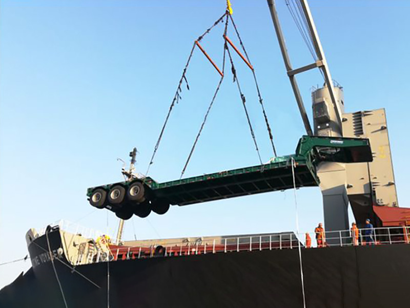 Package Delivery Of Detachable Gooseneck Trailer